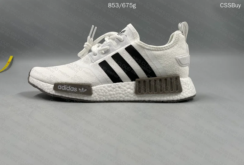 Adidas NMD R1 Boost GZ9261 10