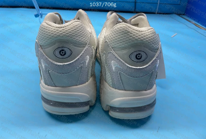 Adidas Response CL Bad Bunny