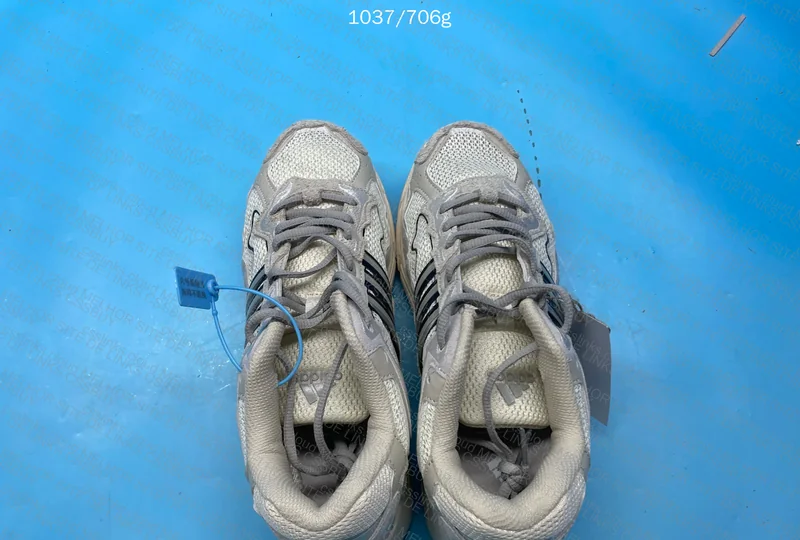 Adidas Response CL Bad Bunny 2