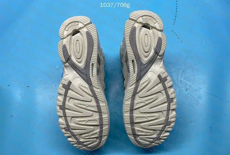 Adidas Response CL Bad Bunny 7