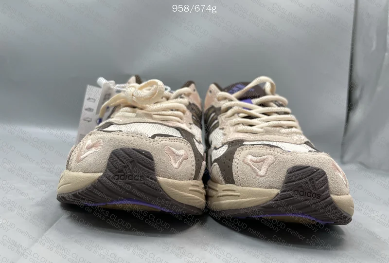 Adidas Response CL x Bad Bunny 3