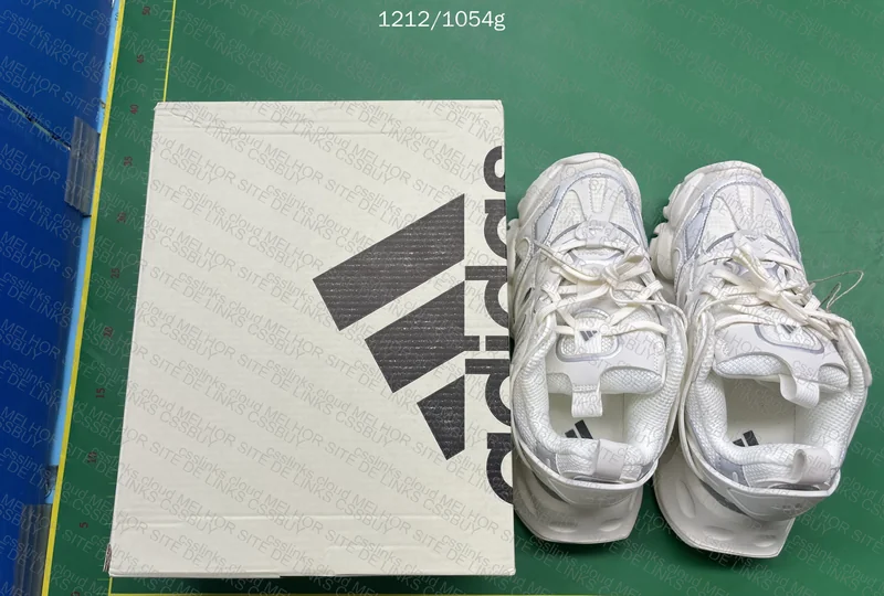 Adidas Runner Deluxe (Sale)