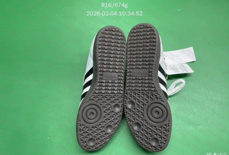 ADIDAS samba 6