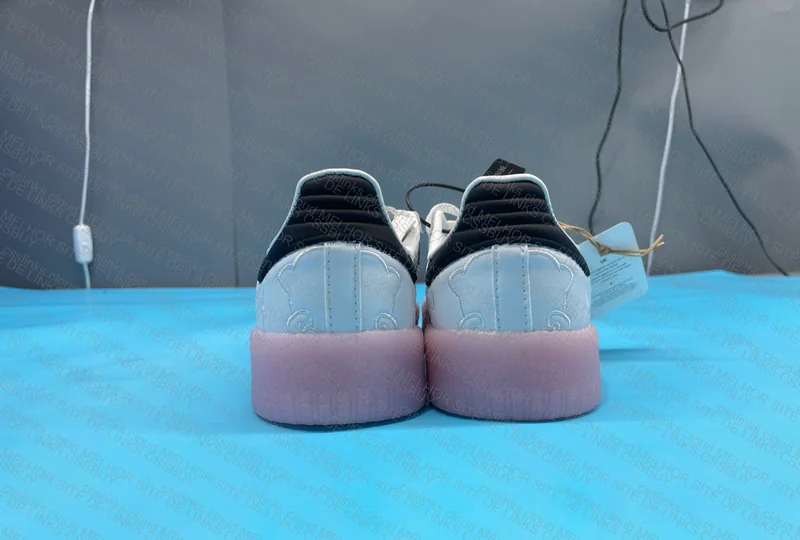 Adidas Sambae Hello Kitty for Mom 8