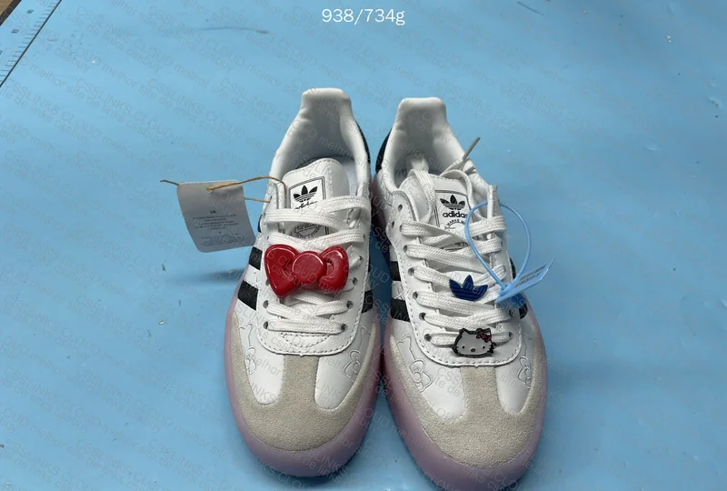 Adidas Sambae x Hello Kitty