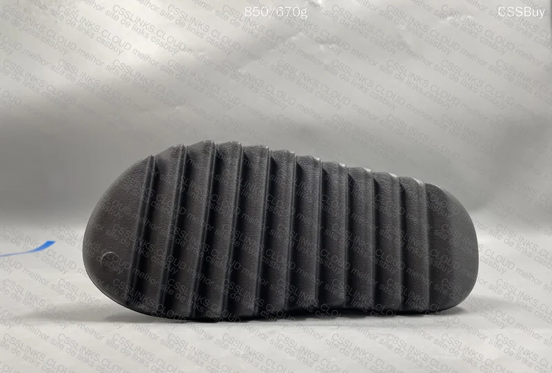 Adidas Slide 9