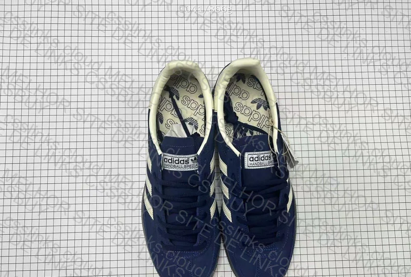 Adidas Spezial 4