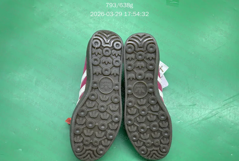 Adidas tang jacket ano novo chines + Adidas Gazelle 7