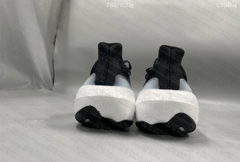 adidas Ultra Boost 2023 3