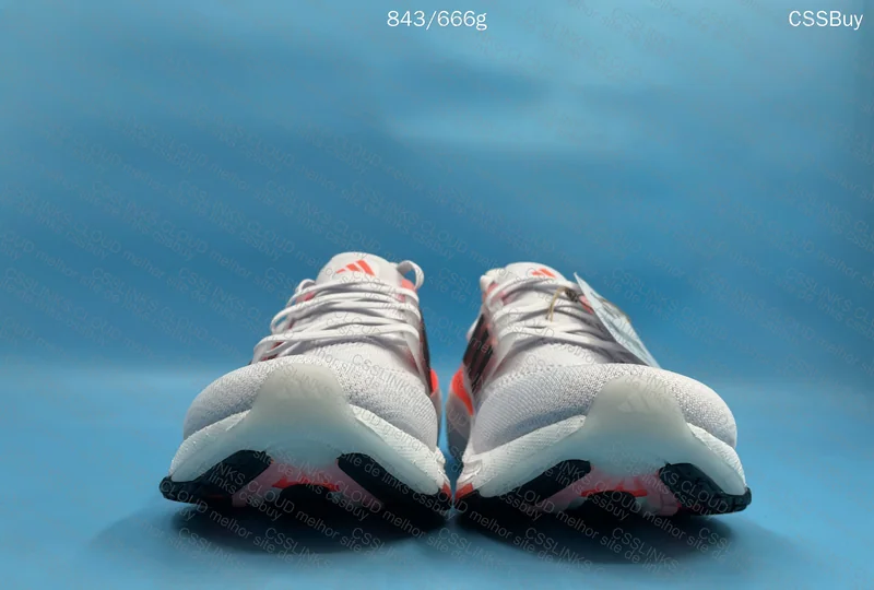 Adidas Ultra Boost 2023 LIGHT 2