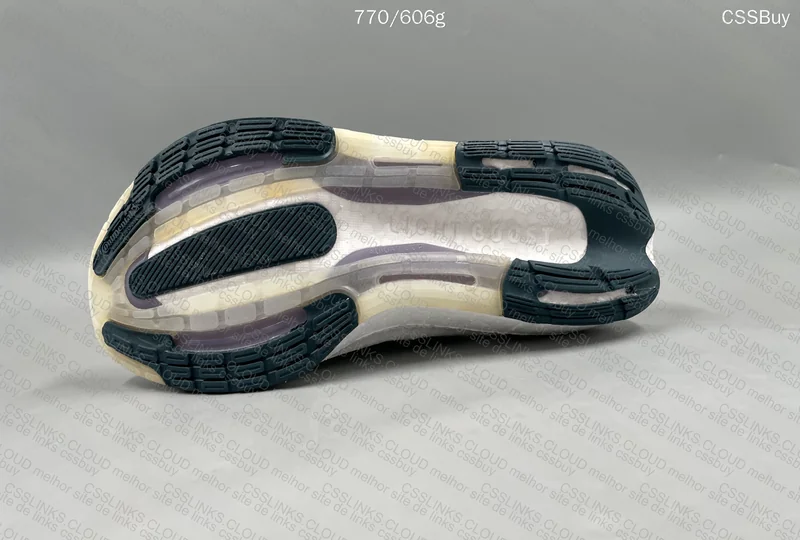 Adidas Ultra Boost 2023 LIGHT