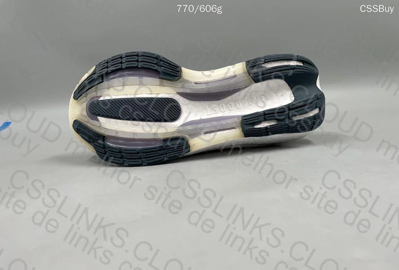 Adidas Ultra Boost 2023 LIGHT 6