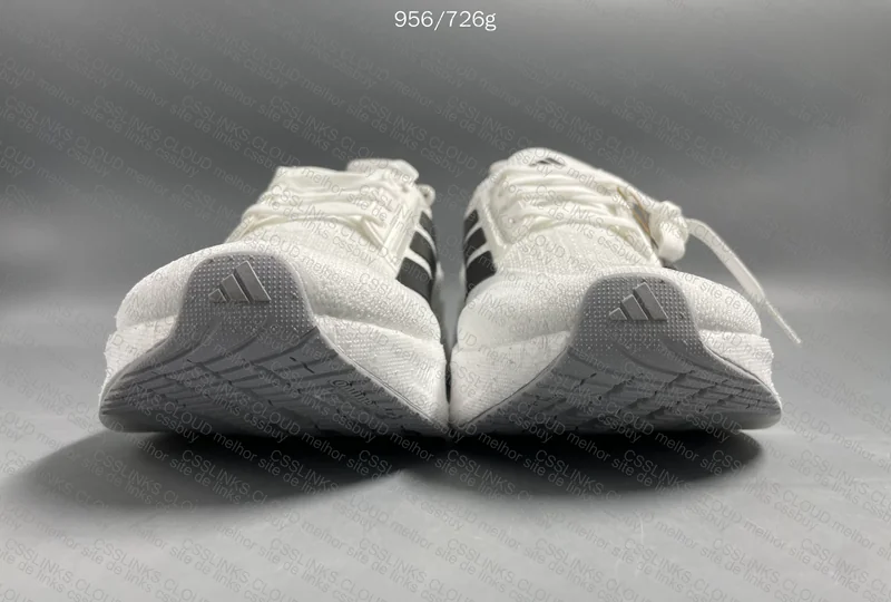 Adidas Ultra Boost 2024 Price: 210Y Size: 43 BR / 45 EUR Weight: 726 W/O Box