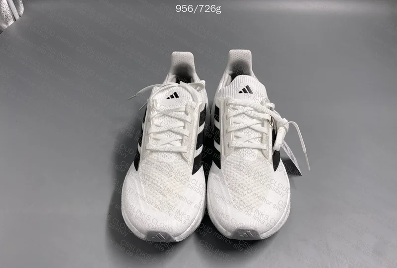 Adidas Ultra Boost 2024 Price: 210Y Size: 43 BR / 45 EUR Weight: 726 W/O Box 7