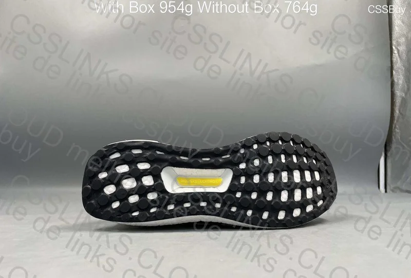Adidas Ultra Boost 4.0 "Show Your Stripes"