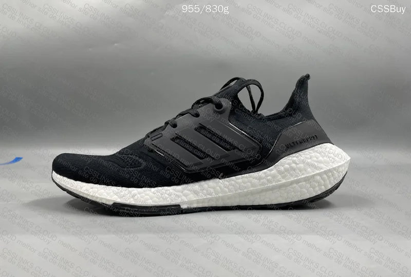 Adidas Ultra Boost Light 4