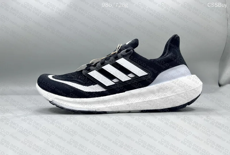 Adidas Ultra Boost Light 8