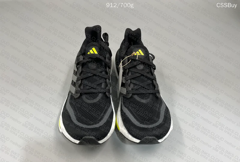 Adidas Ultra Boost Light 2