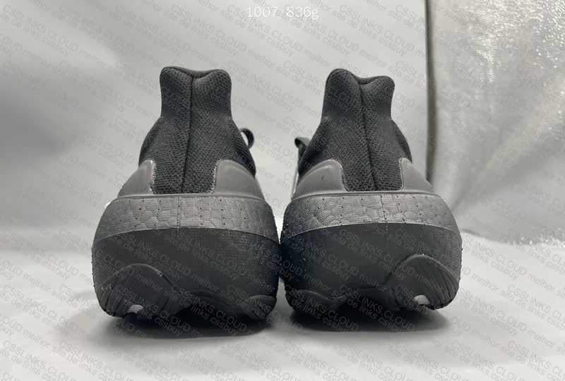 Adidas Ultra Boost Light 3