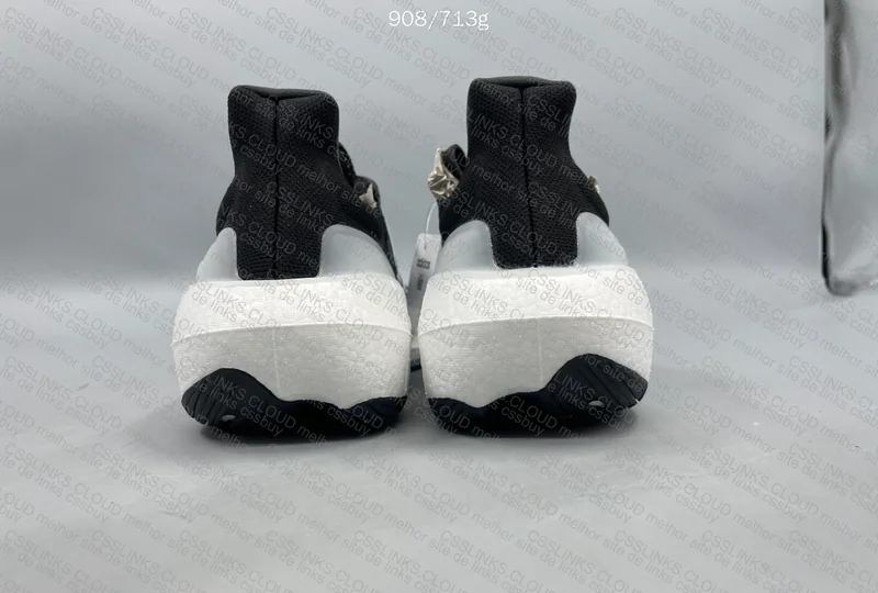 Adidas Ultra Boost Light 23 GL? 2