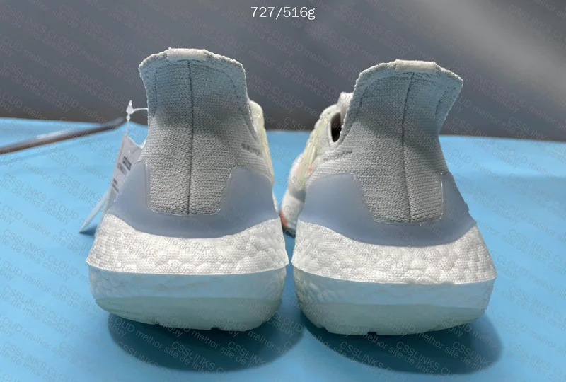 Adidas Ultraboost 5