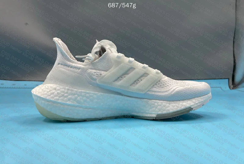Adidas Ultraboost 21 3