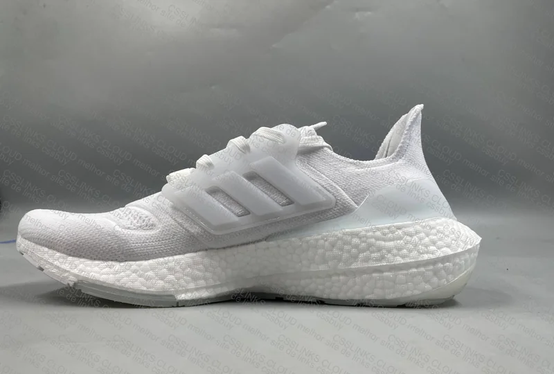 Adidas Ultraboost 22 Triple White 2