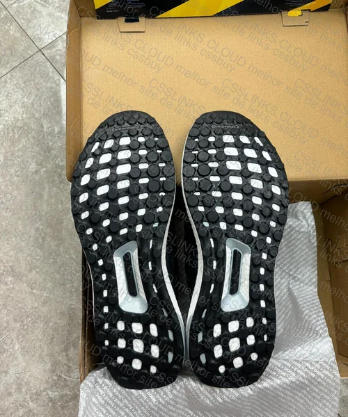 Adidas Ultraboost 4.0 4