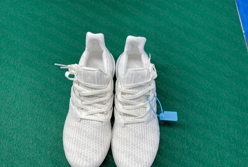 Adidas Ultraboost 4.0 Triple White 2