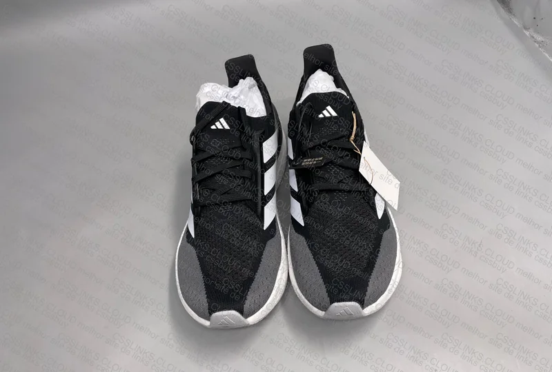 adidas Ultraboost 5