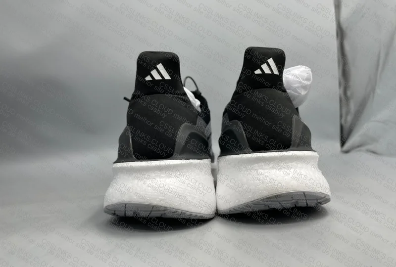adidas Ultraboost 5 3