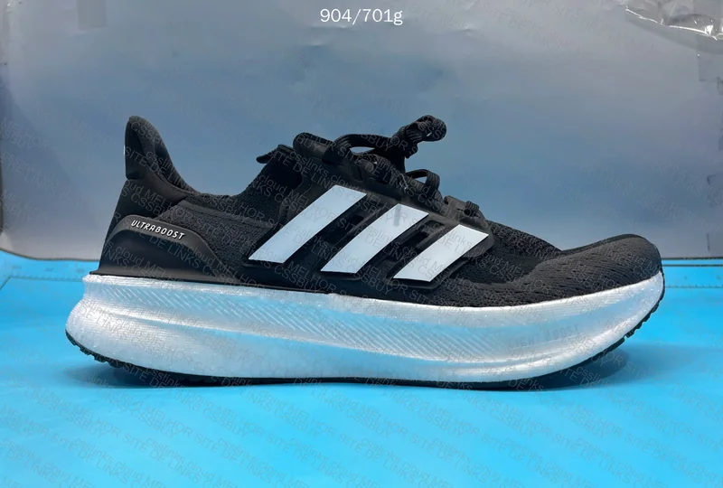 Adidas Ultraboost 5 4
