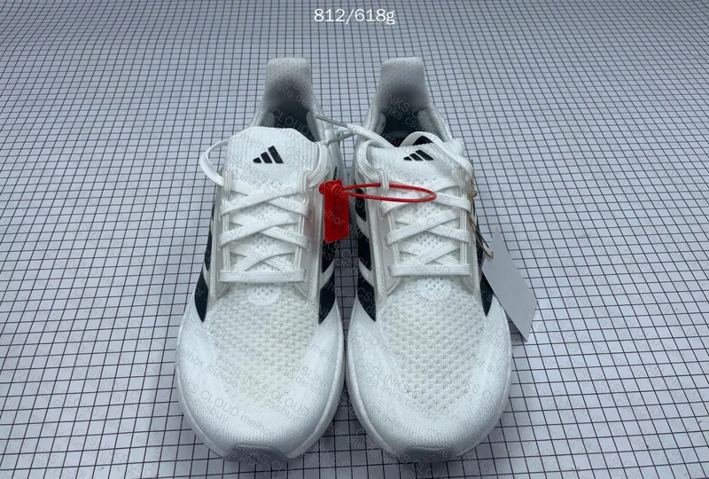 Adidas Ultraboost 5X - OVO