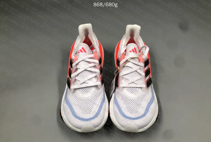 Adidas Ultraboost Light 5