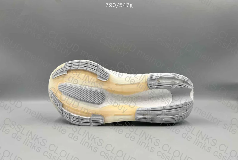 Adidas Ultraboost Light 2