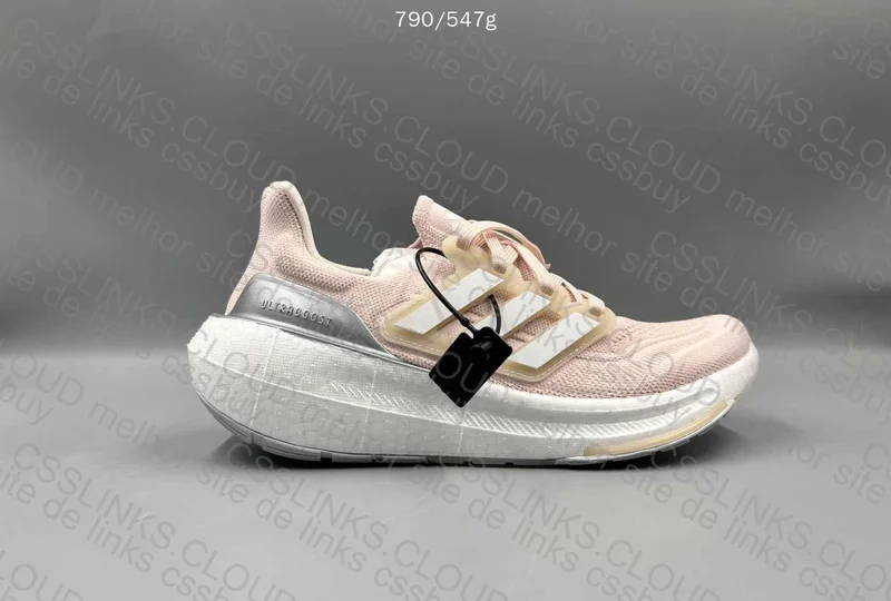 Adidas Ultraboost Light 4