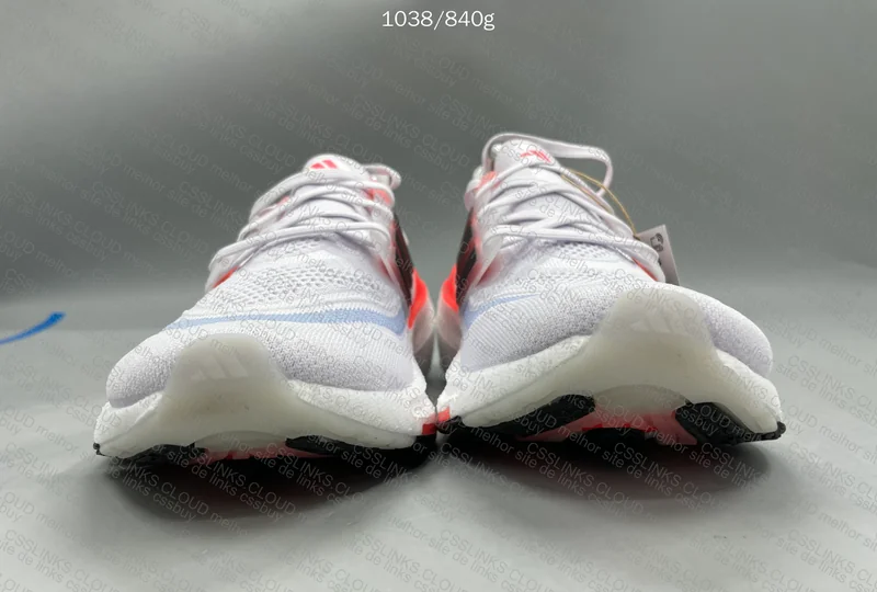 Adidas UltraBoost Light 2023
