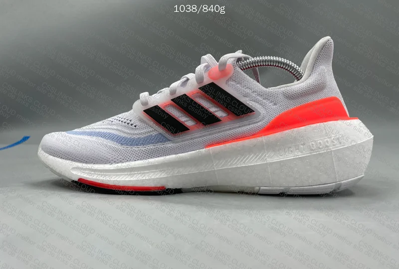 Adidas UltraBoost Light 2023 6