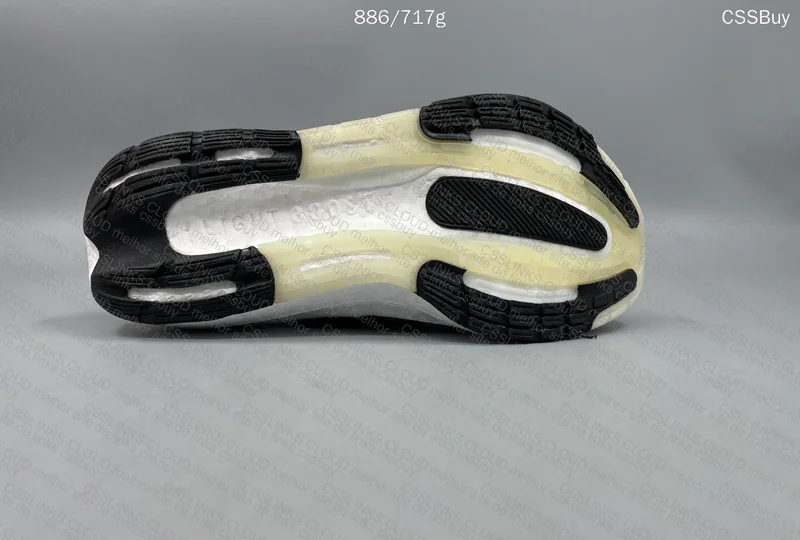 Adidas UltraBoost Light 2023 - UB - AJUDA 3