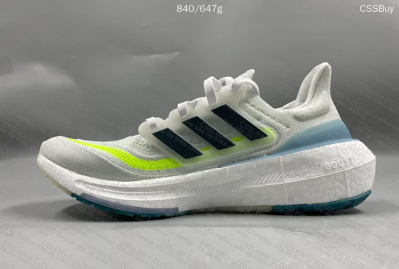 Adidas UltraBoost Light 23