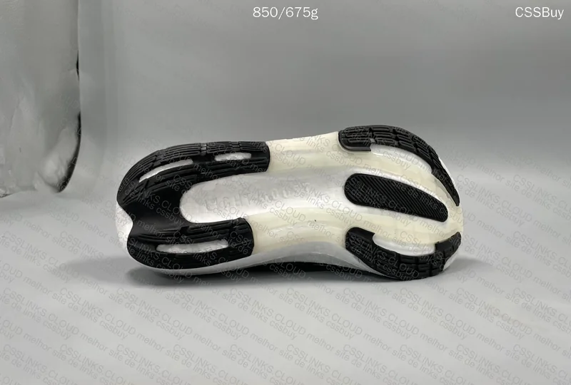 Adidas Ultraboost Light - GL? 8