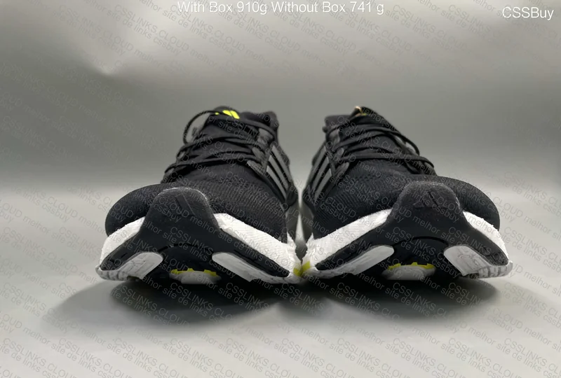Adidas Ultraboost Light (LOL2021) 2