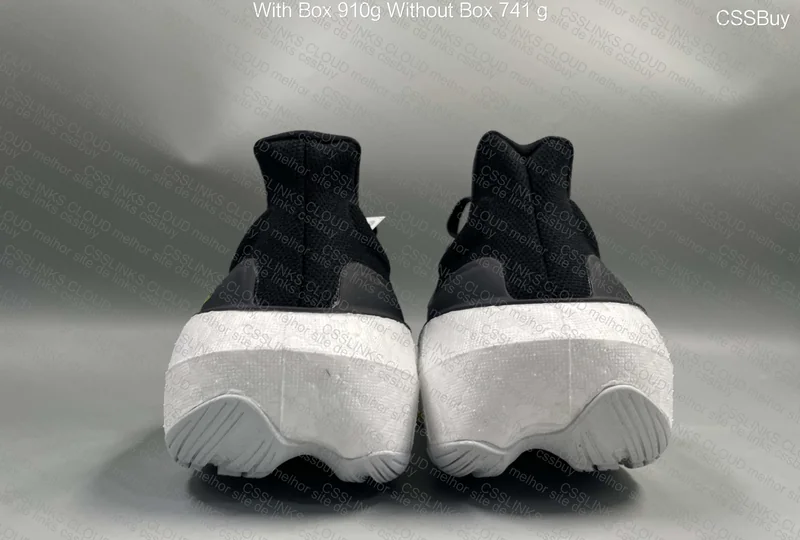 Adidas Ultraboost Light (LOL2021) 3