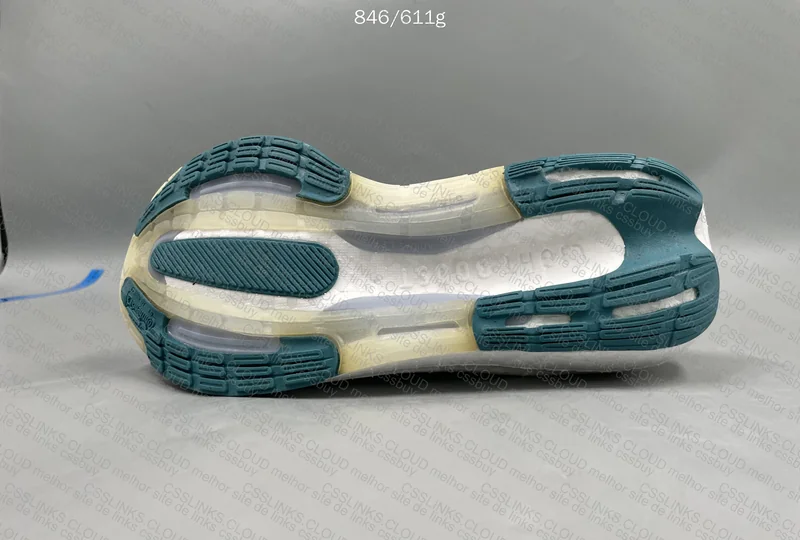 Adidas Ultraboost Light STOS 9