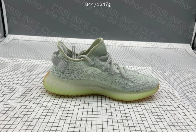 Adidas Yeezy 350 v2 3
