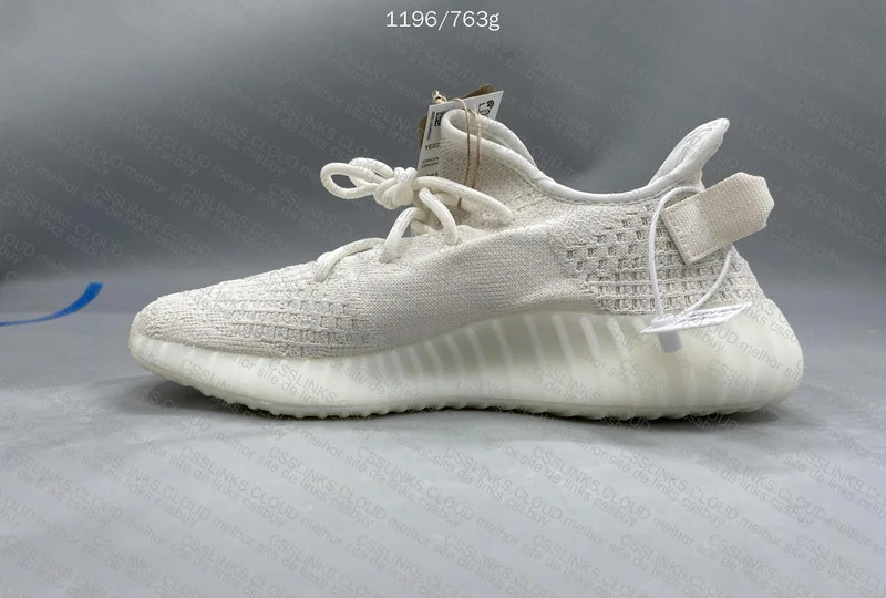 Adidas Yeezy 350 v2 - Bone 9