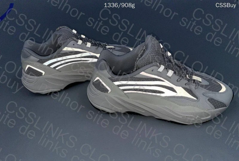Adidas Yeezy 700 V2 Static 11