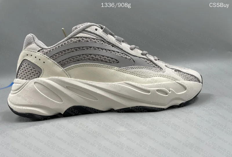 Adidas Yeezy 700 V2 Static 8