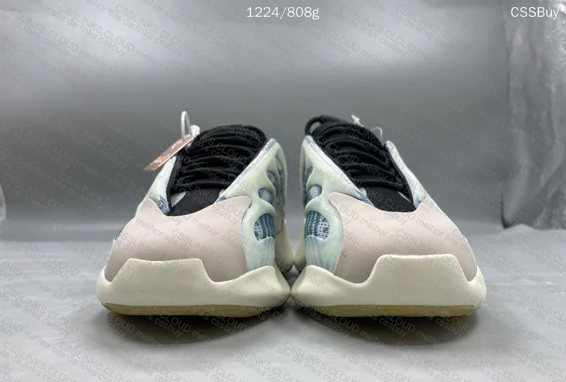 Adidas Yeezy 700 V3 2