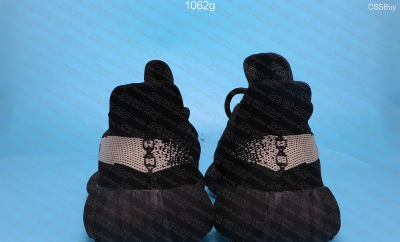Adidas Yeezy Boost 350 V2 3